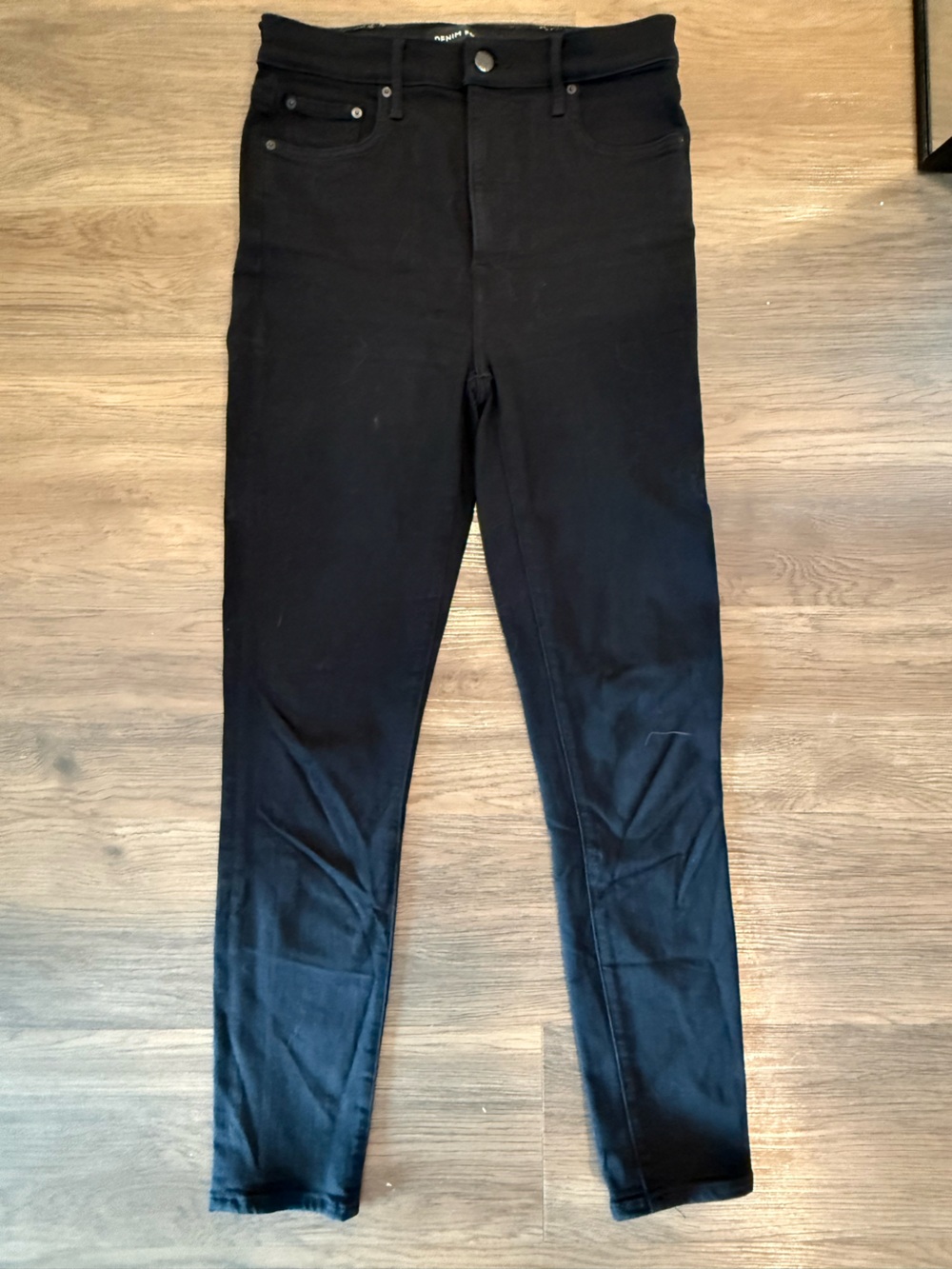 Denim Forum Lola High Rise Skinny Jean Black size 29